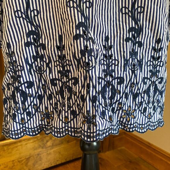 Mittoshop Navy & White Striped Women’s Sz M Embroidered Off the Shoulder Blouse - Picture 4 of 9